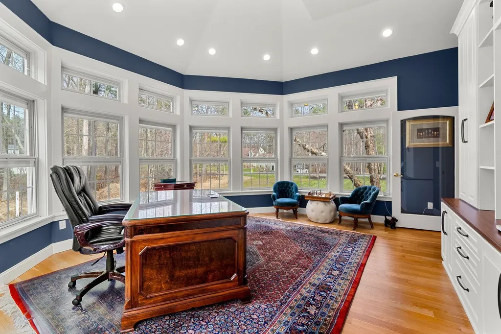 8 Palis Drive Salisbury MA 01952
