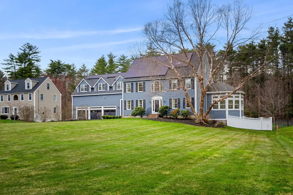 8 Palis Drive Salisbury MA 01952