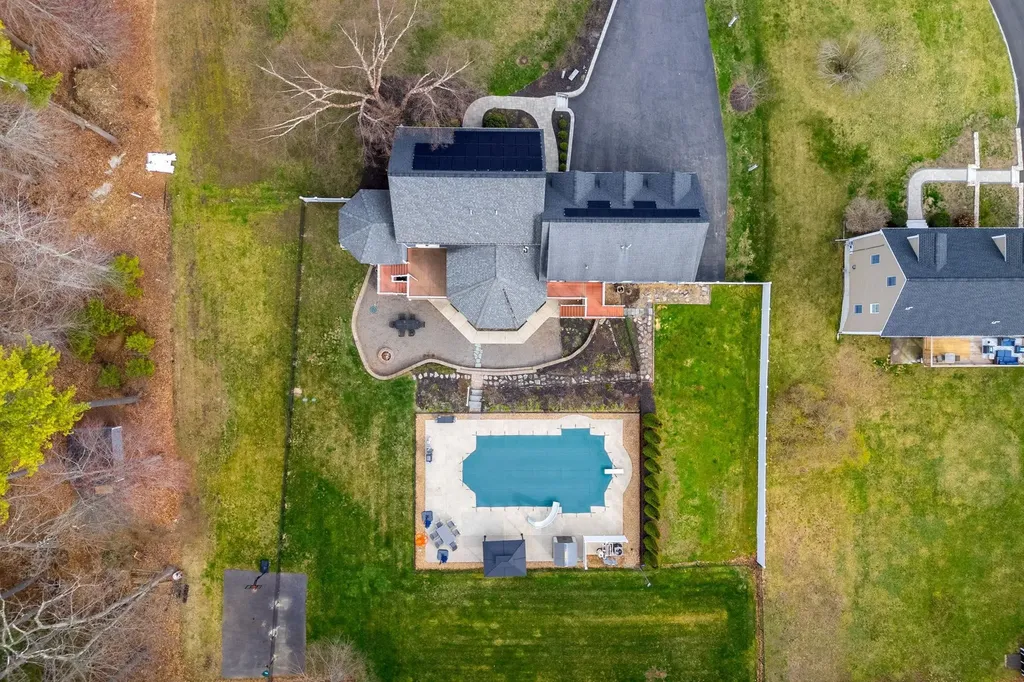 8 Palis Drive Salisbury MA 01952