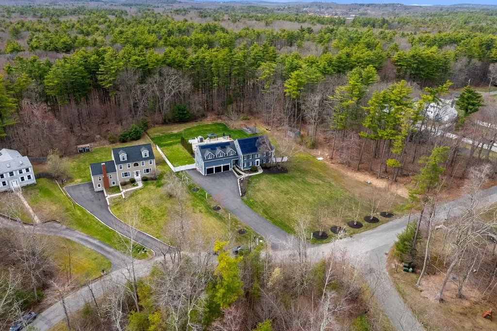 8 Palis Drive Salisbury MA 01952