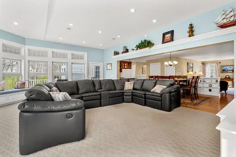 8 Palis Drive Salisbury MA 01952