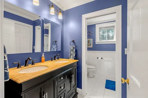 8 Palis Drive Salisbury MA 01952