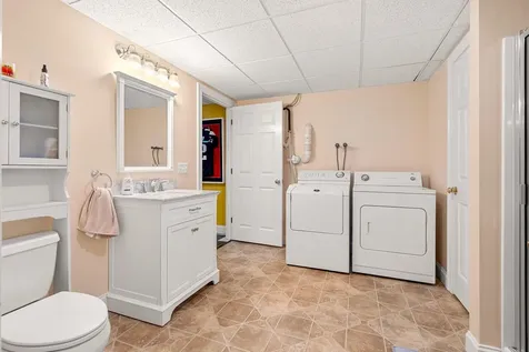 8 Palis Drive Salisbury MA 01952