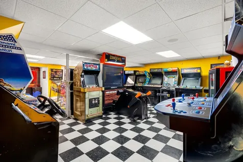 8 Palis Drive Salisbury MA 01952