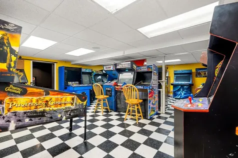 8 Palis Drive Salisbury MA 01952