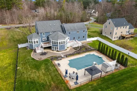 8 Palis Drive Salisbury MA 01952