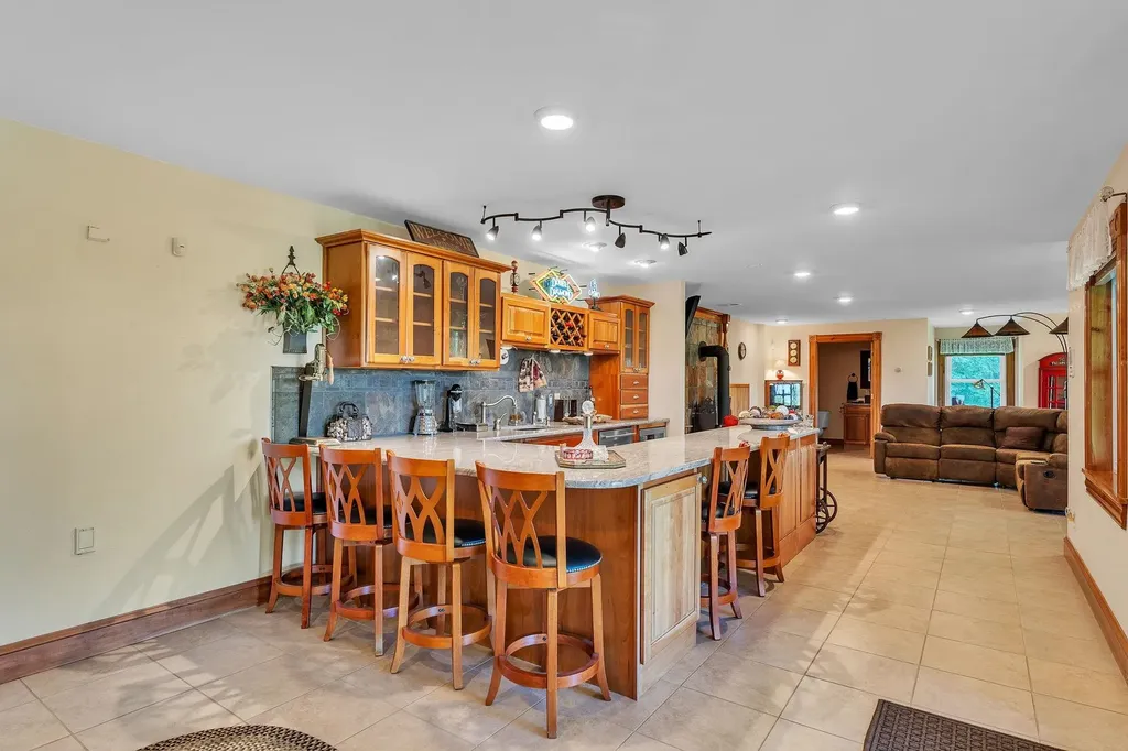 4647 Lake Road Newport Town VT 05857