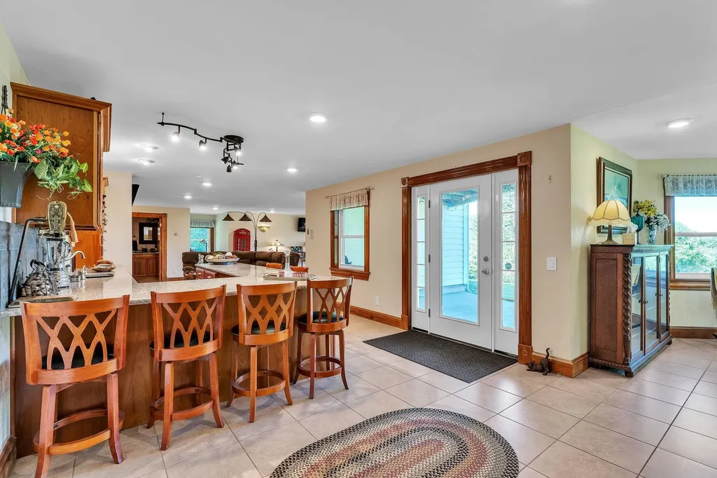 4647 Lake Road Newport Town VT 05857