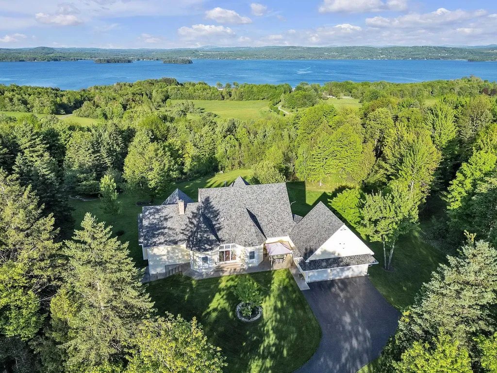 4647 Lake Road Newport Town VT 05857