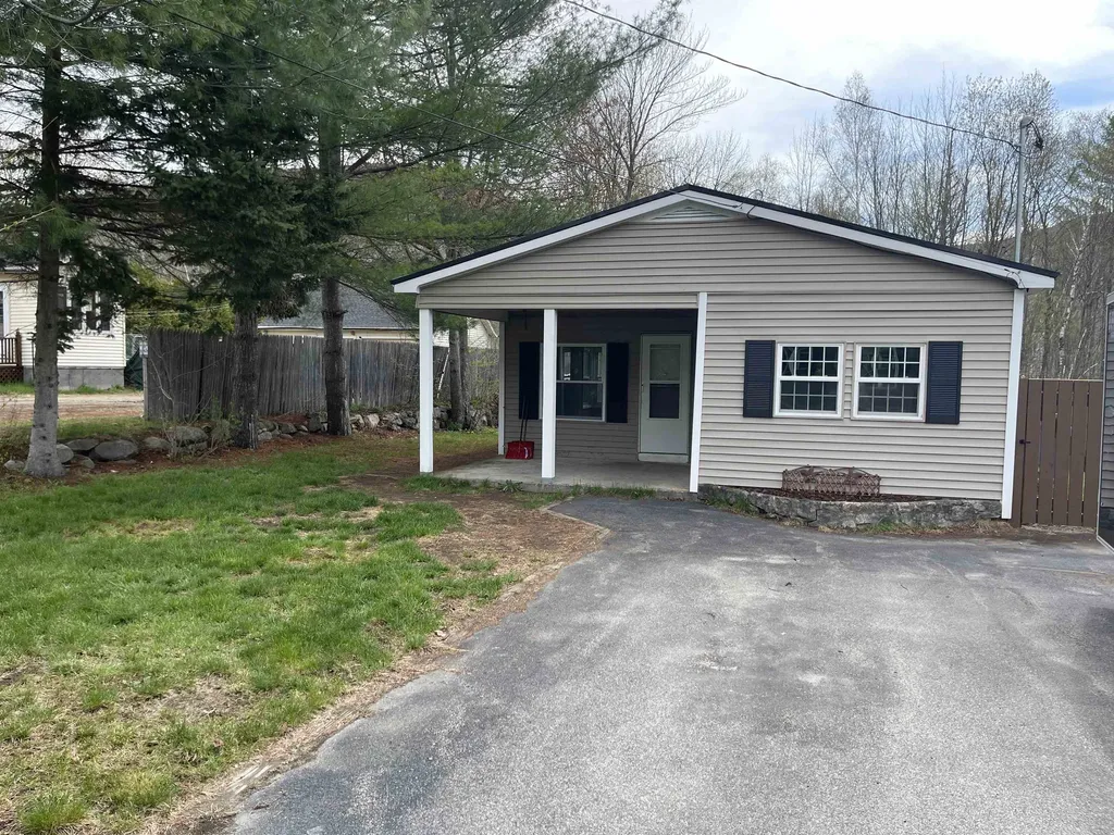 24 Ray Street Gorham NH 03581