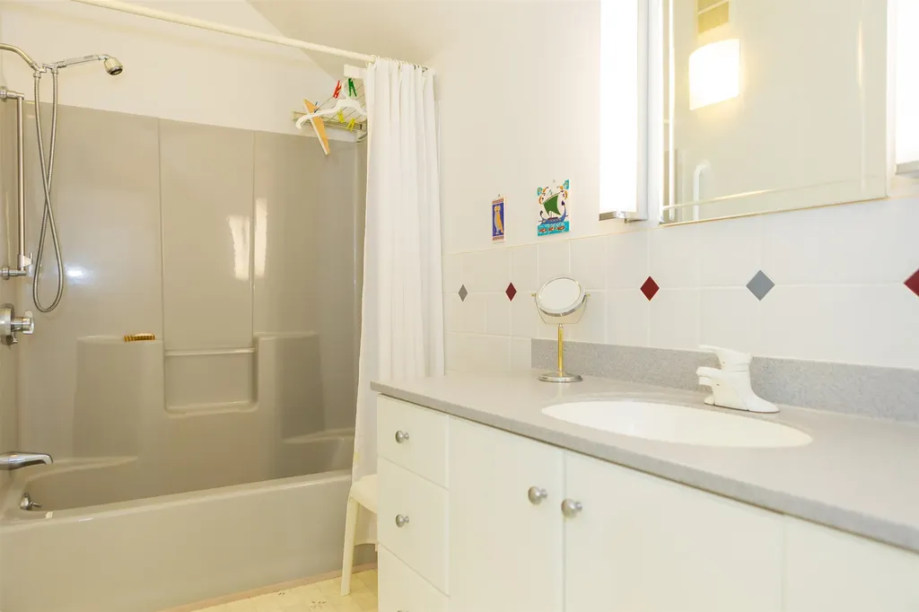 2110 Summer Street Bristol NH 03222