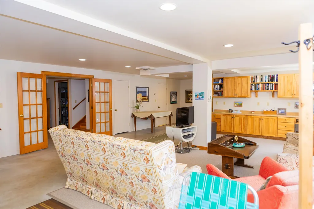 2110 Summer Street Bristol NH 03222