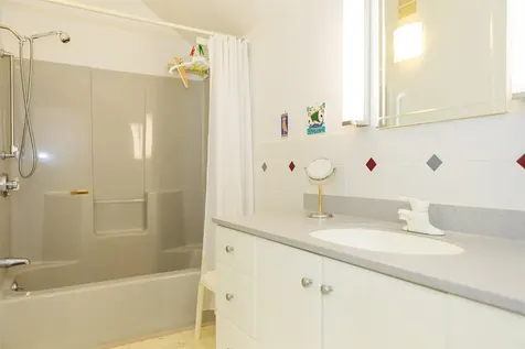 2110 Summer Street Bristol NH 03222