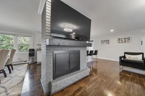 12 Franconia Drive Nashua NH 03063