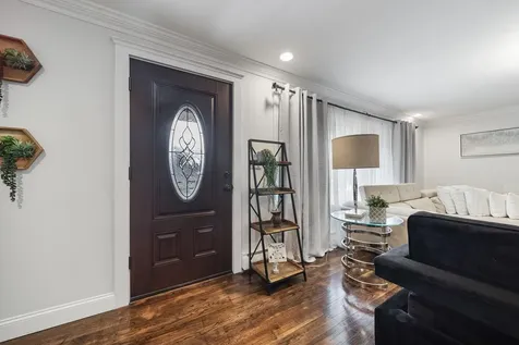 12 Franconia Drive Nashua NH 03063