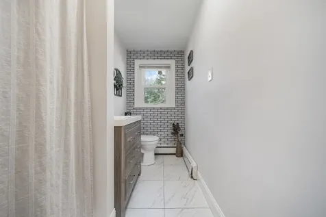 12 Franconia Drive Nashua NH 03063