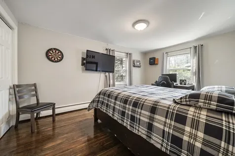 12 Franconia Drive Nashua NH 03063