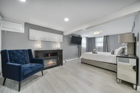 12 Franconia Drive Nashua NH 03063