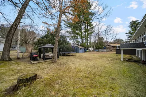 12 Franconia Drive Nashua NH 03063
