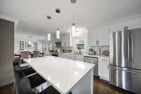 12 Franconia Drive Nashua NH 03063