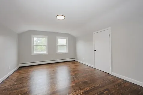 340 Maplehurst Avenue Manchester NH 03104