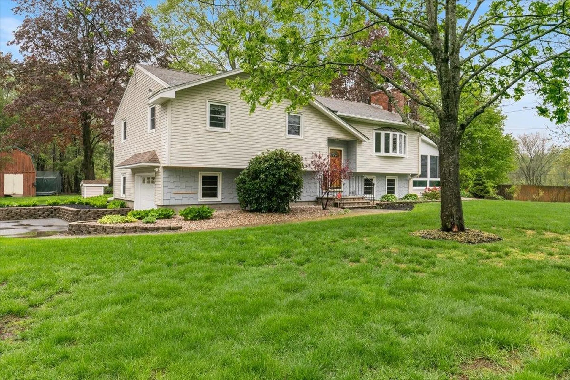 51 Whittier Street Newton NH 03858