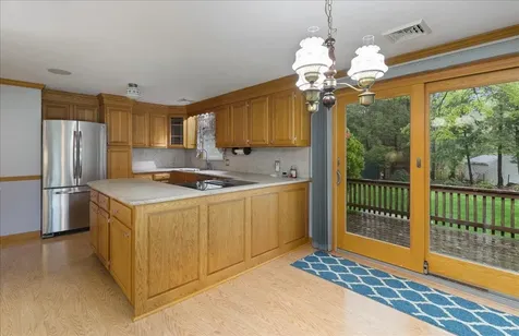 51 Whittier Street Newton NH 03858