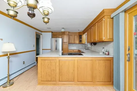 51 Whittier Street Newton NH 03858