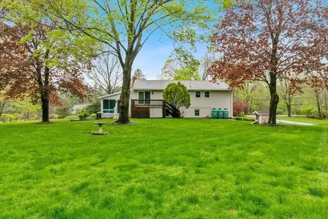51 Whittier Street Newton NH 03858