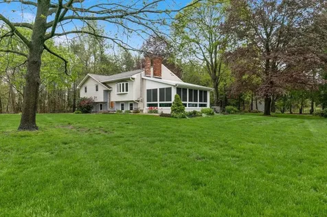 51 Whittier Street Newton NH 03858
