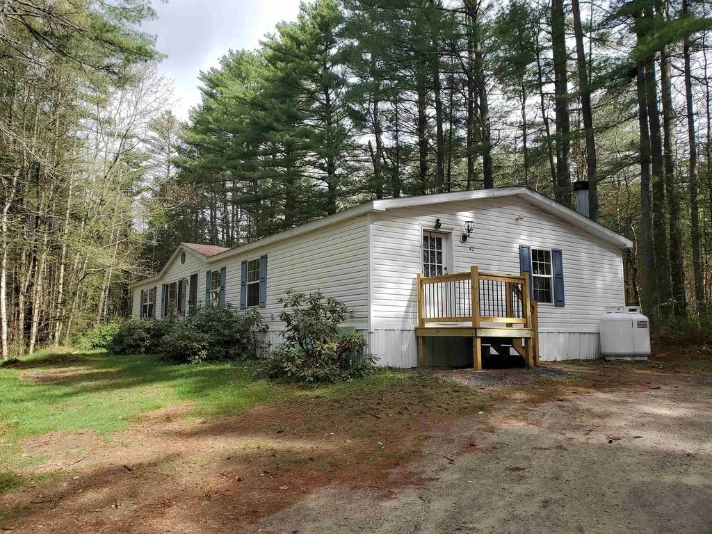 42 Serendipity Lane Canaan NH 03741