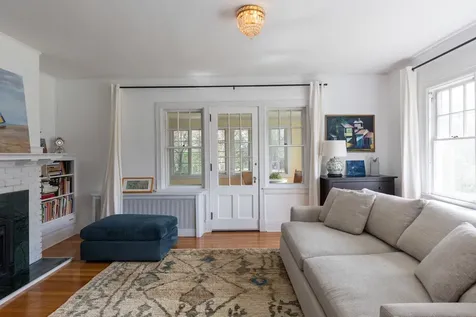 5166 Shelburne Road Shelburne VT 05482