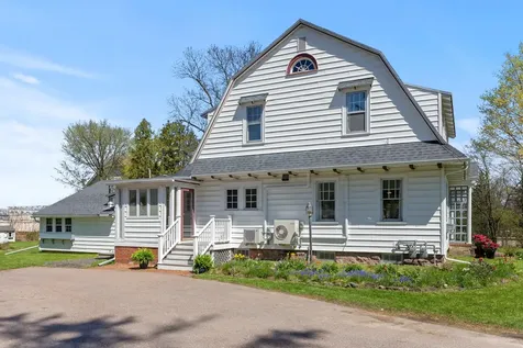 5166 Shelburne Road Shelburne VT 05482