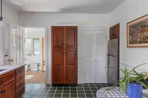 5166 Shelburne Road Shelburne VT 05482