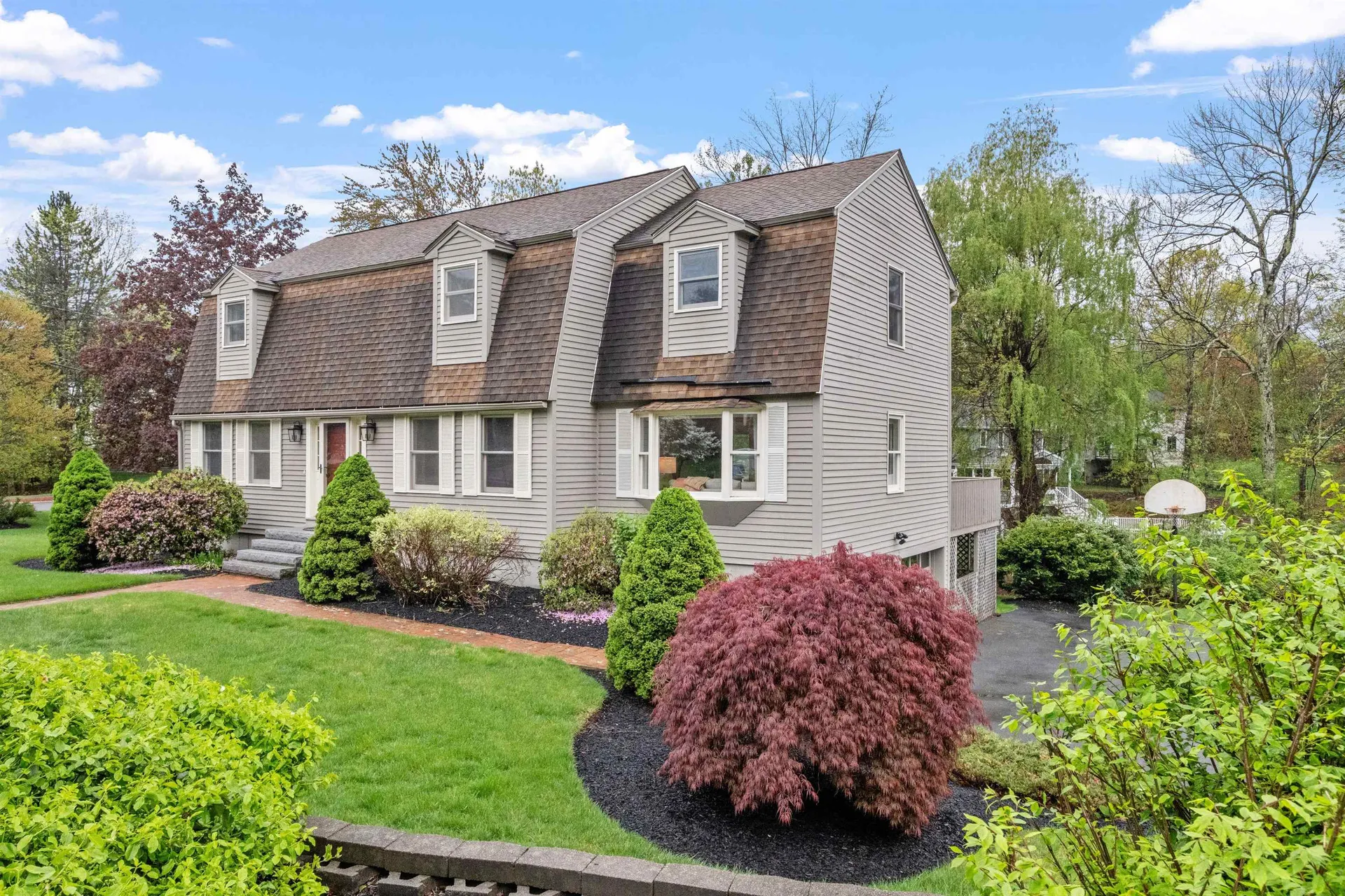 4 Turnbridge Drive Nashua NH 03062