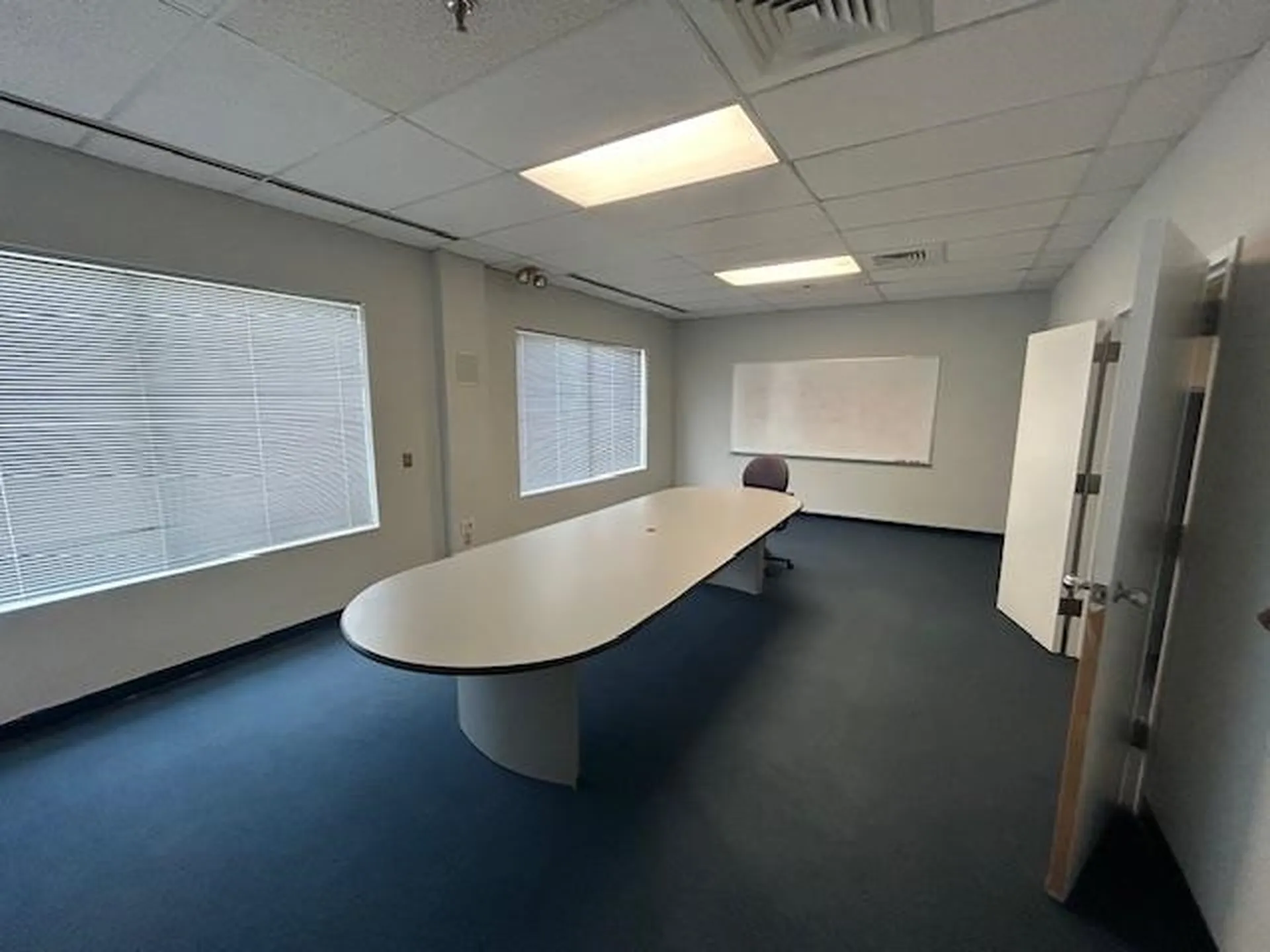 7 Perimeter Road Manchester NH 03103