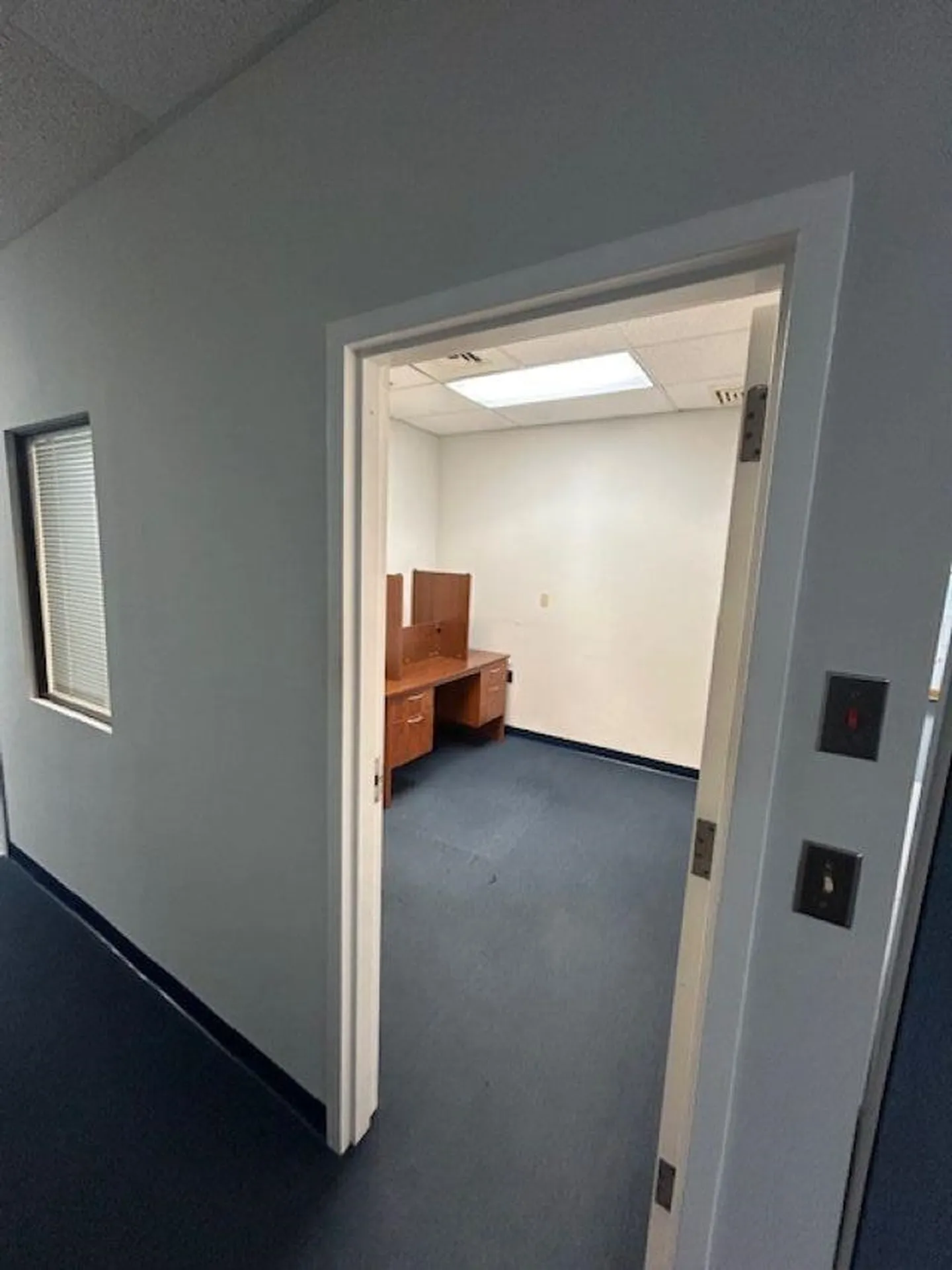 7 Perimeter Road Manchester NH 03103