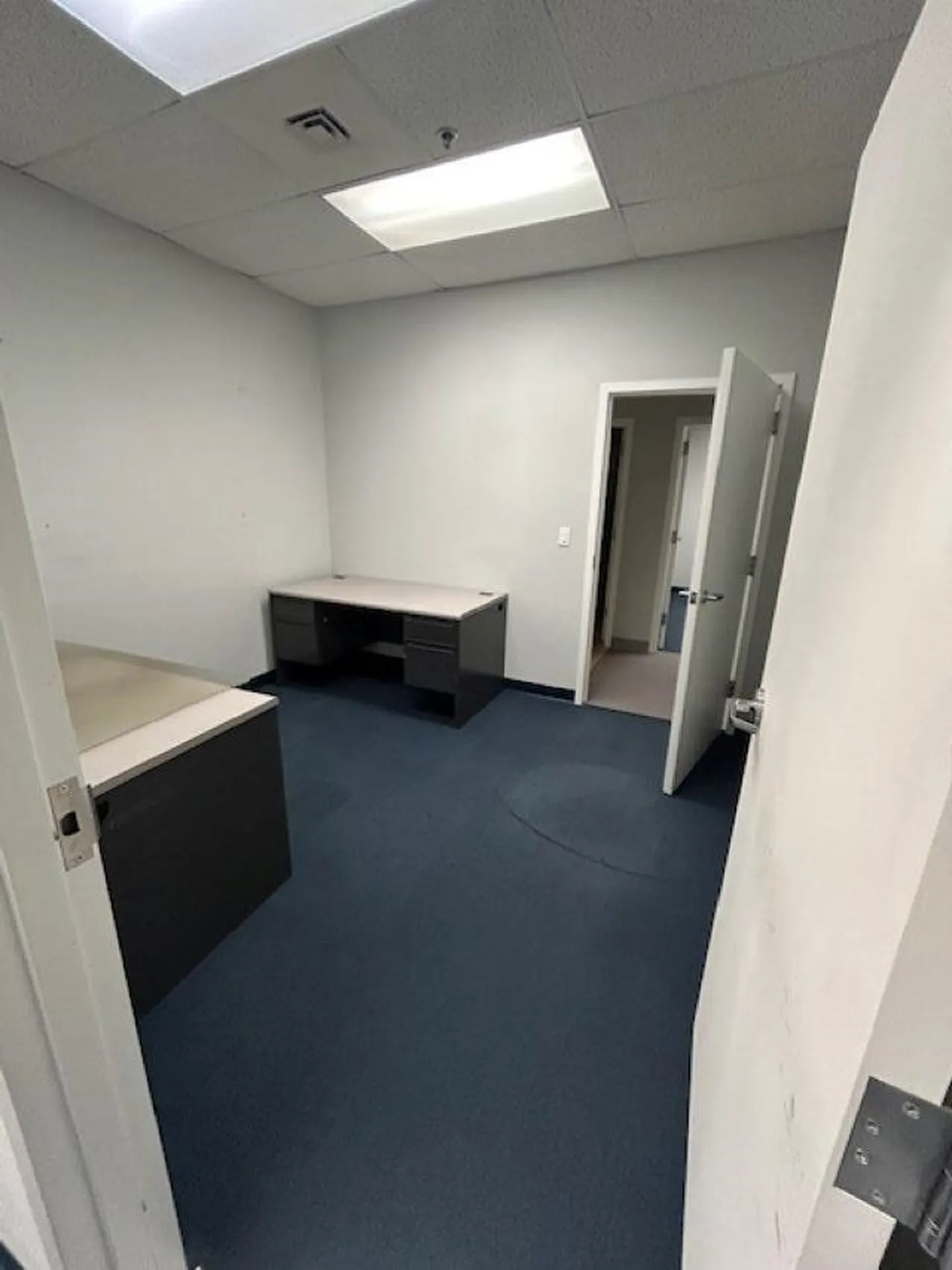 7 Perimeter Road Manchester NH 03103