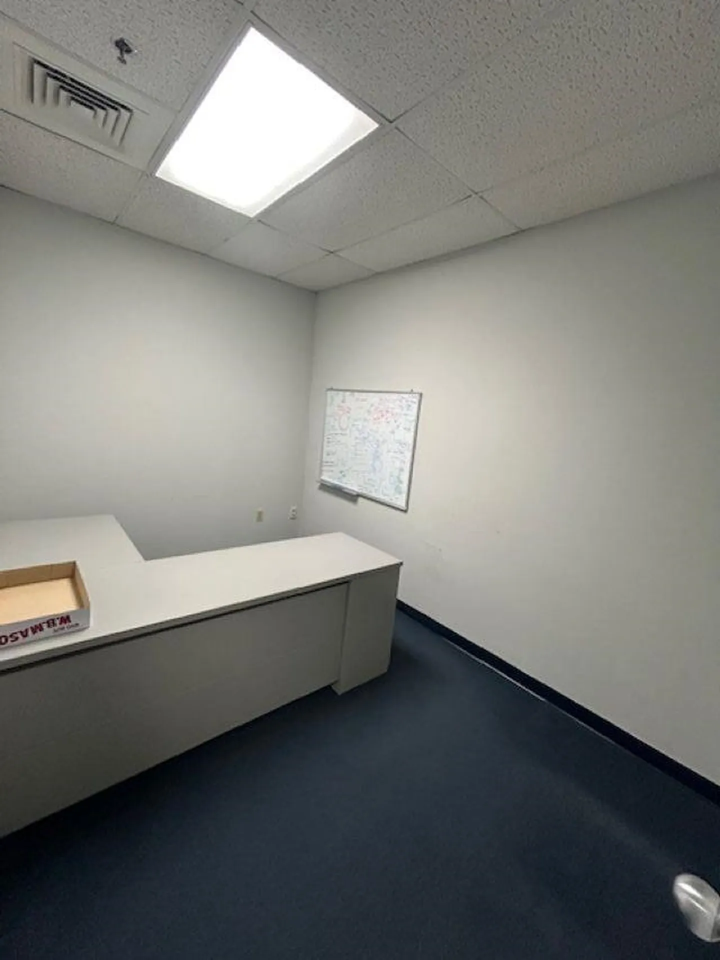 7 Perimeter Road Manchester NH 03103