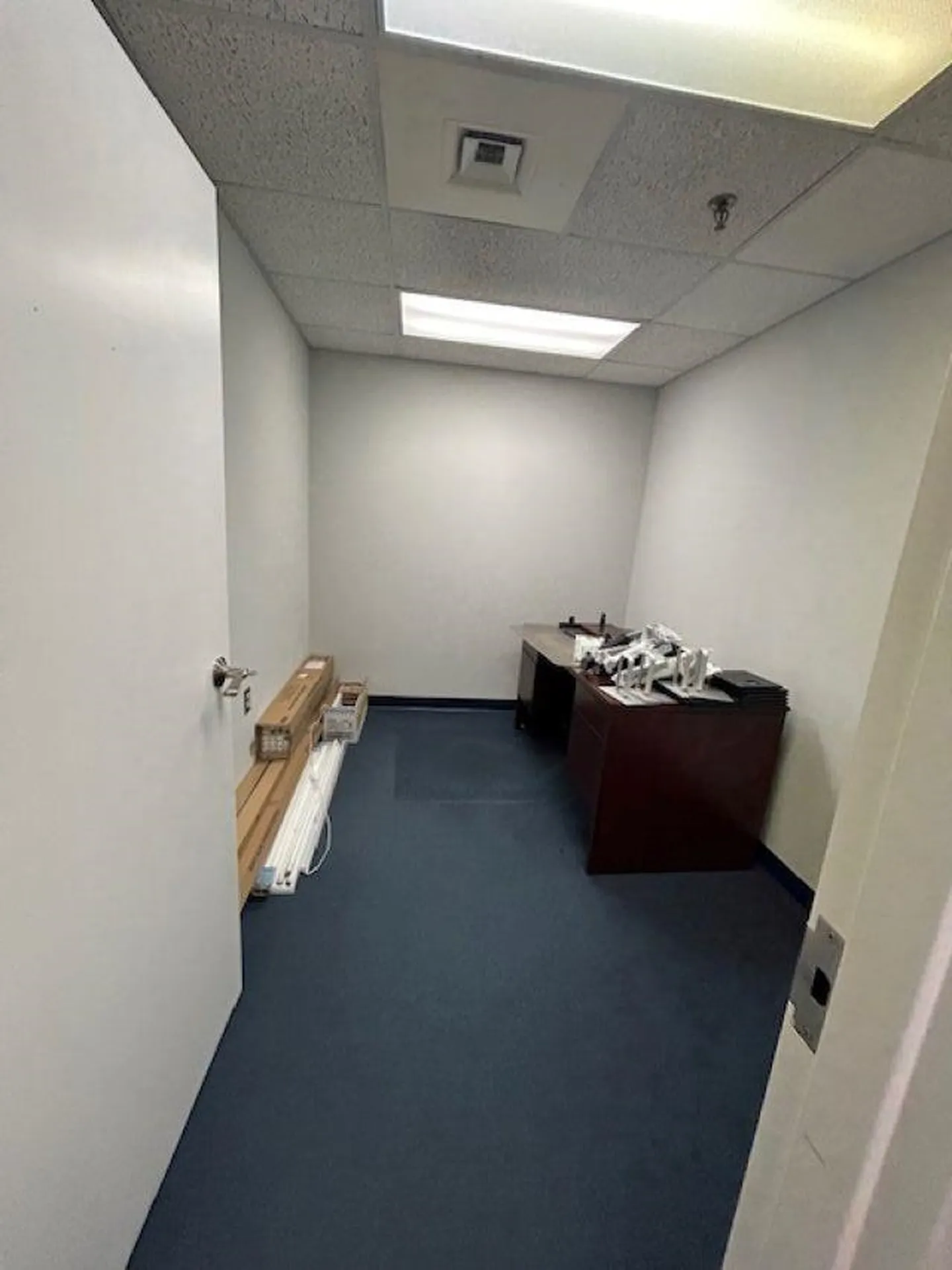 7 Perimeter Road Manchester NH 03103