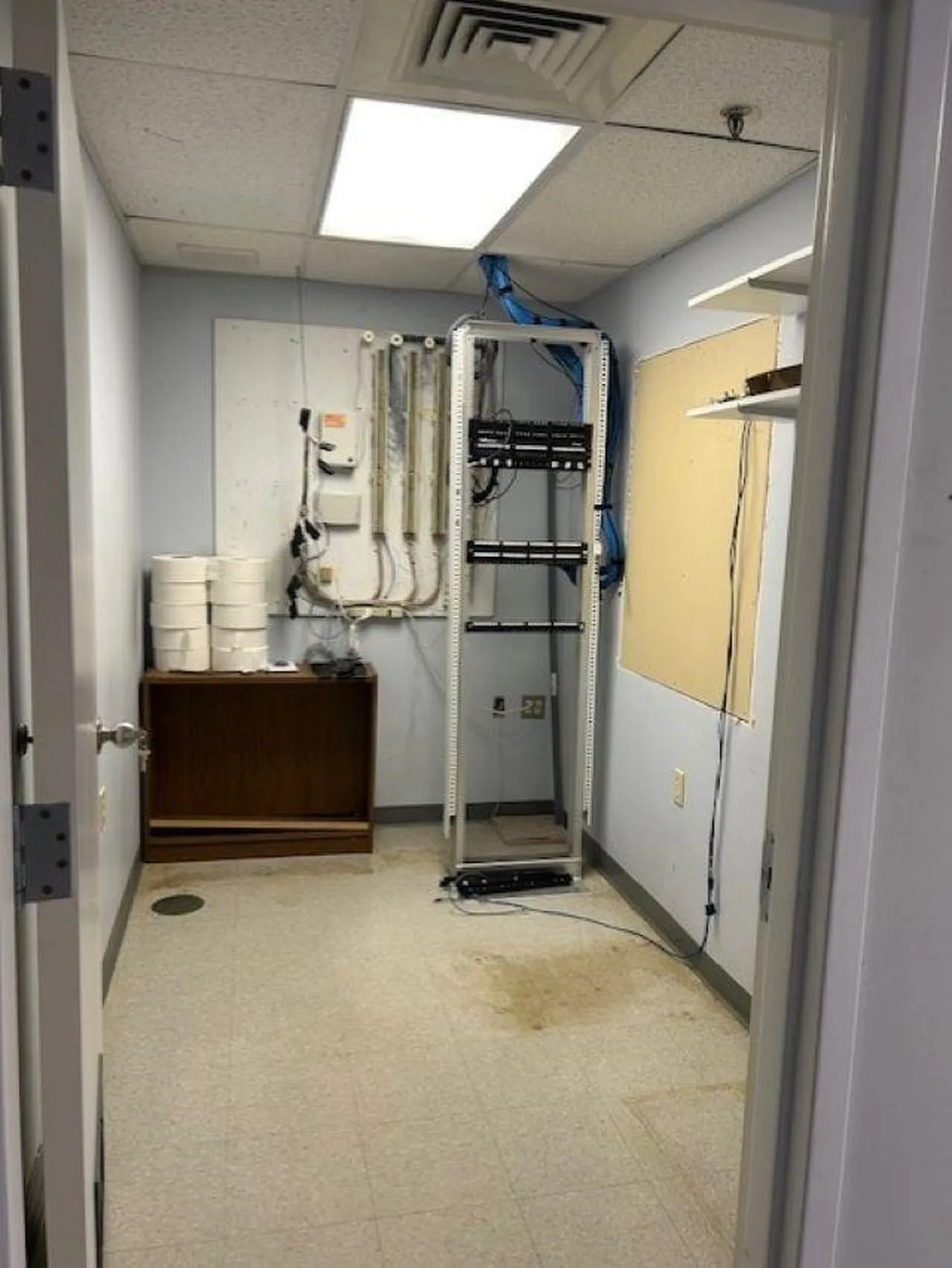 7 Perimeter Road Manchester NH 03103