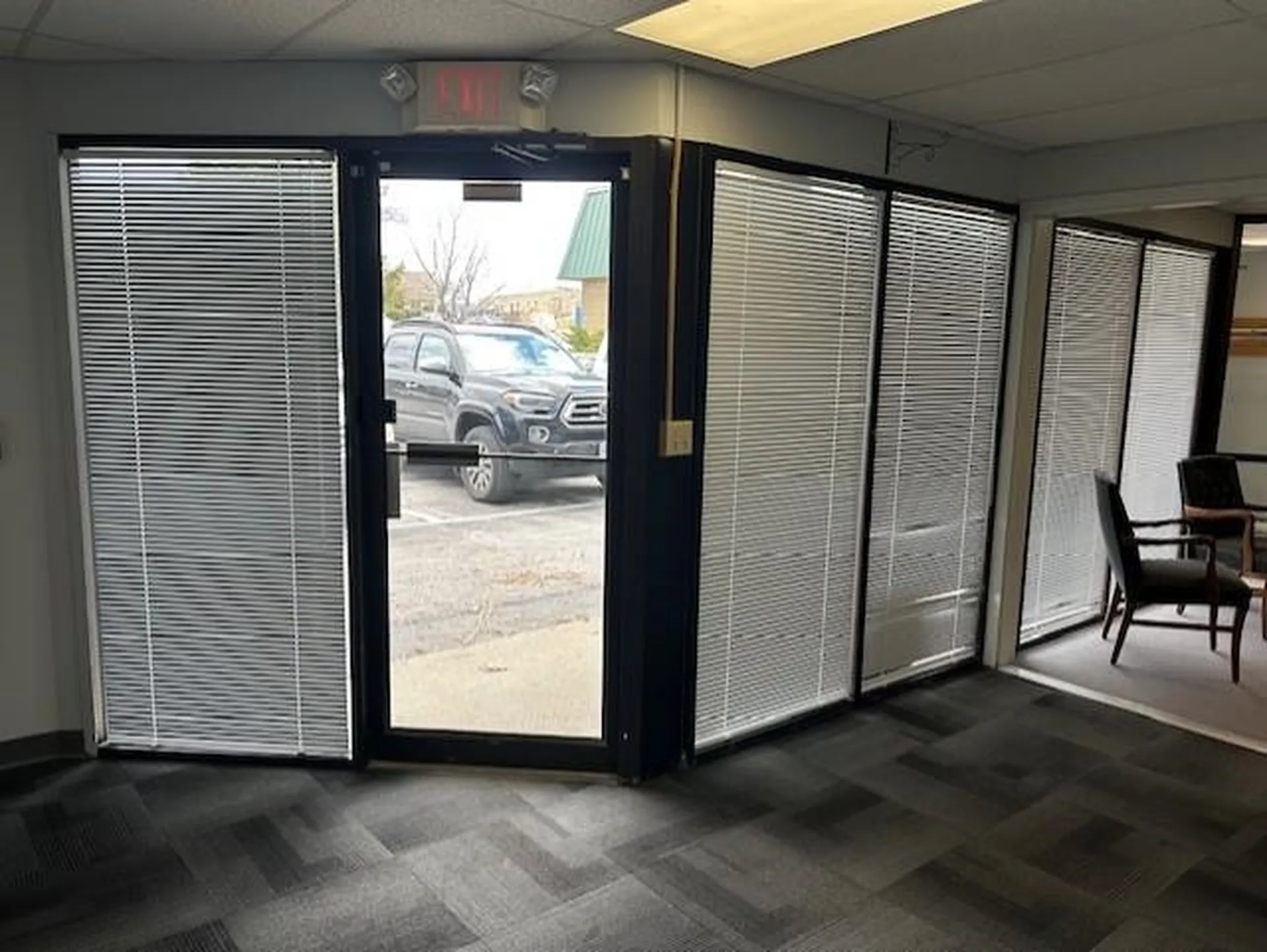 7 Perimeter Road Manchester NH 03103