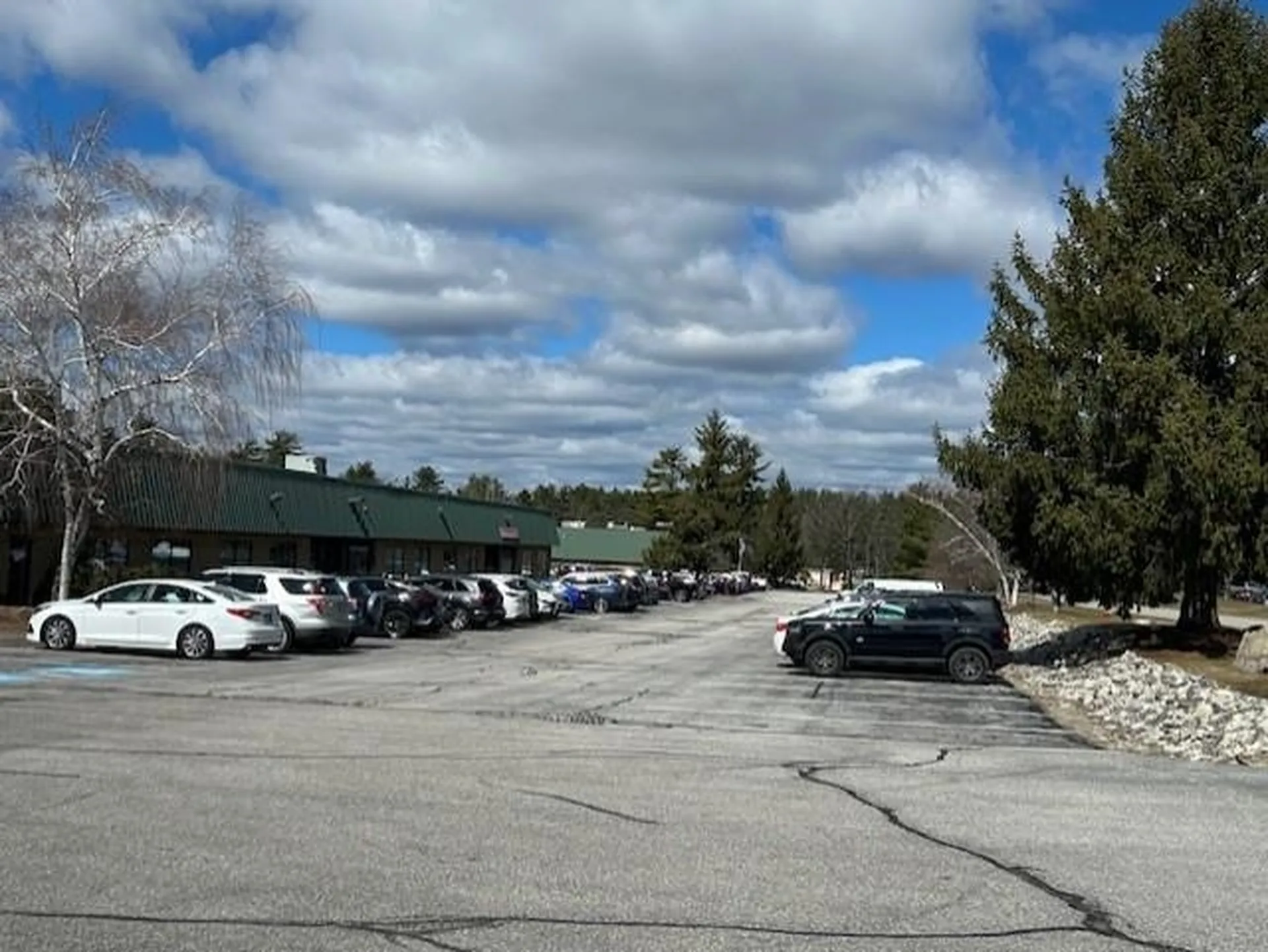 7 Perimeter Road Manchester NH 03103