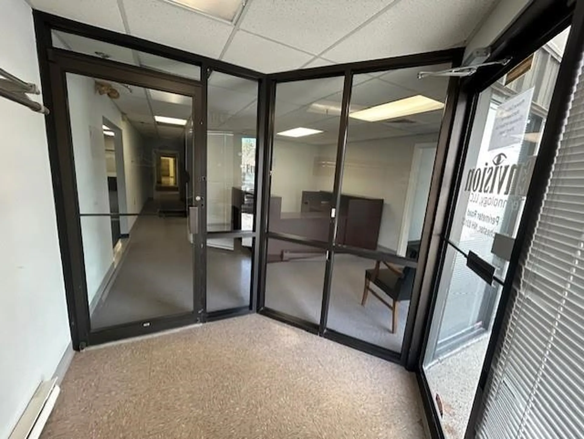 7 Perimeter Road Manchester NH 03103