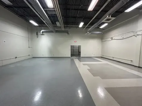 7 Perimeter Road Manchester NH 03103