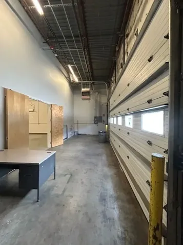 7 Perimeter Road Manchester NH 03103