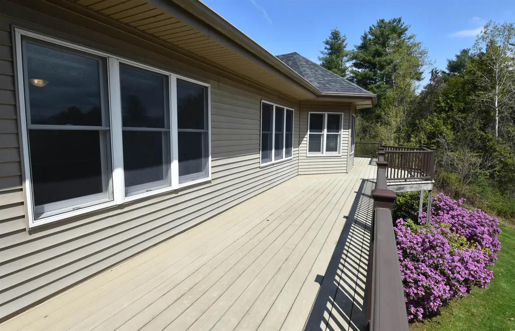 909 East Street New Haven VT 05472