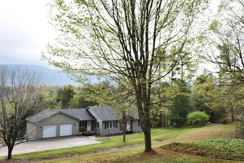 909 East Street New Haven VT 05472