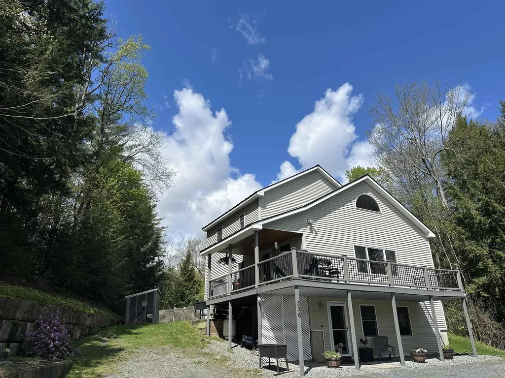 336 Locust Street Hartford VT 05088