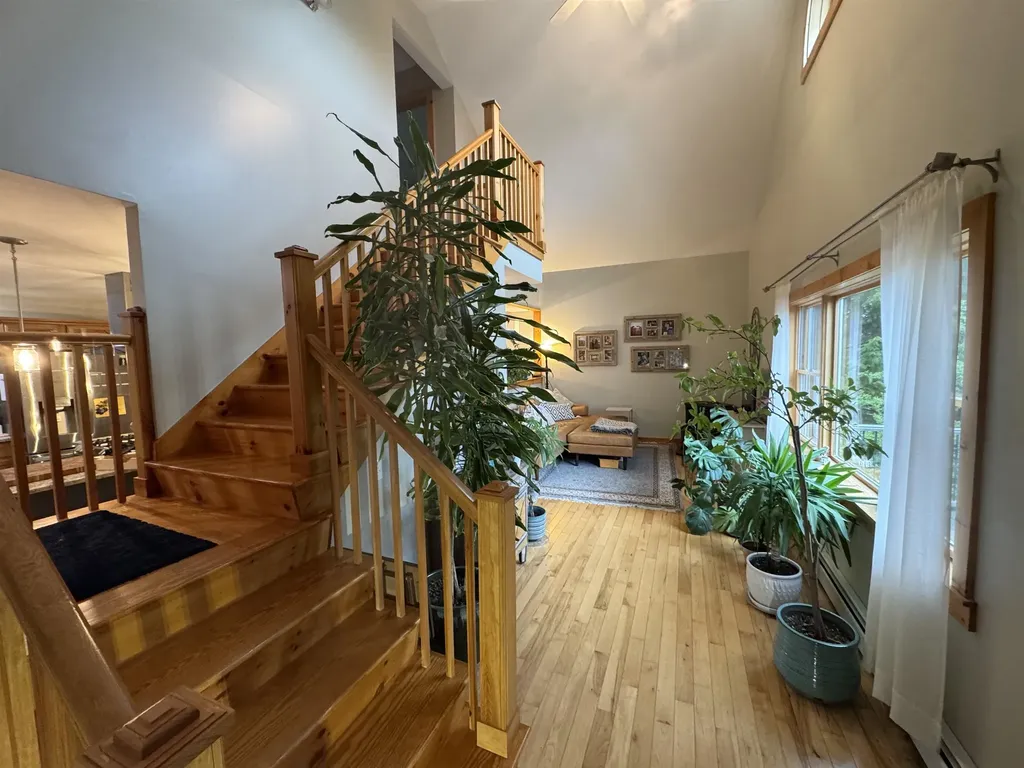 336 Locust Street Hartford VT 05088